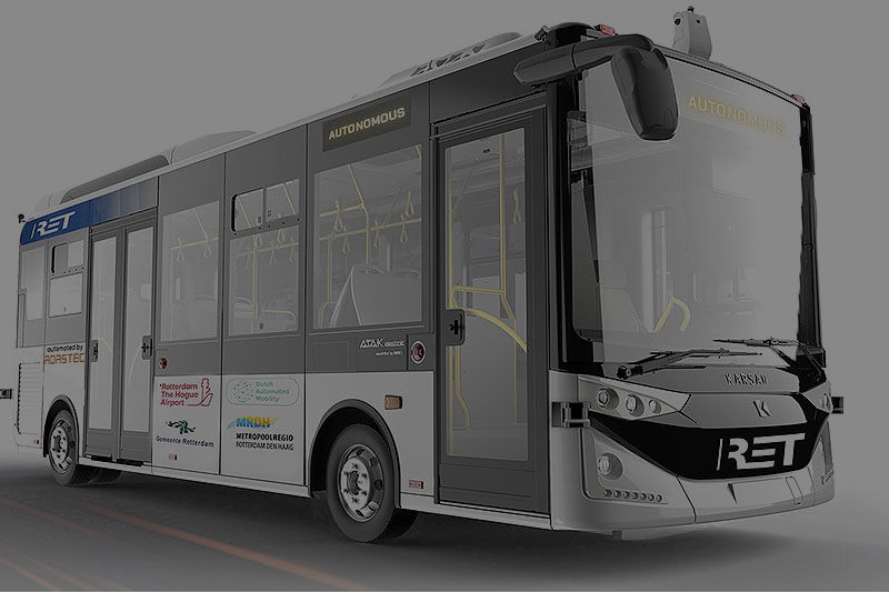 Pod koniec 2024 roku w Rotterdamie na drogi wyrusza autonomiczny autobus. 